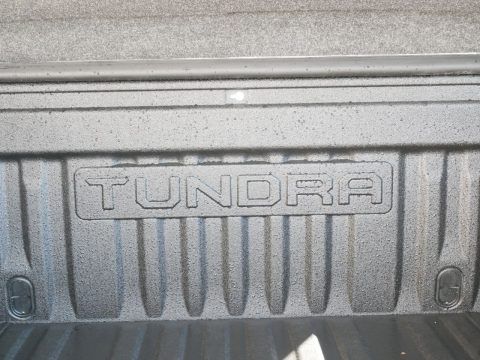 US TOYOTA TUNDRA タンドラ　LINE-X 塗装 (2)